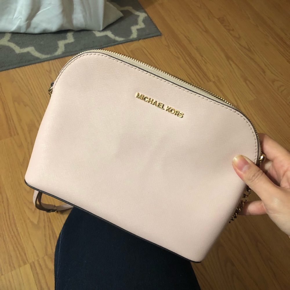 Michael Kors Cindy Crossbody